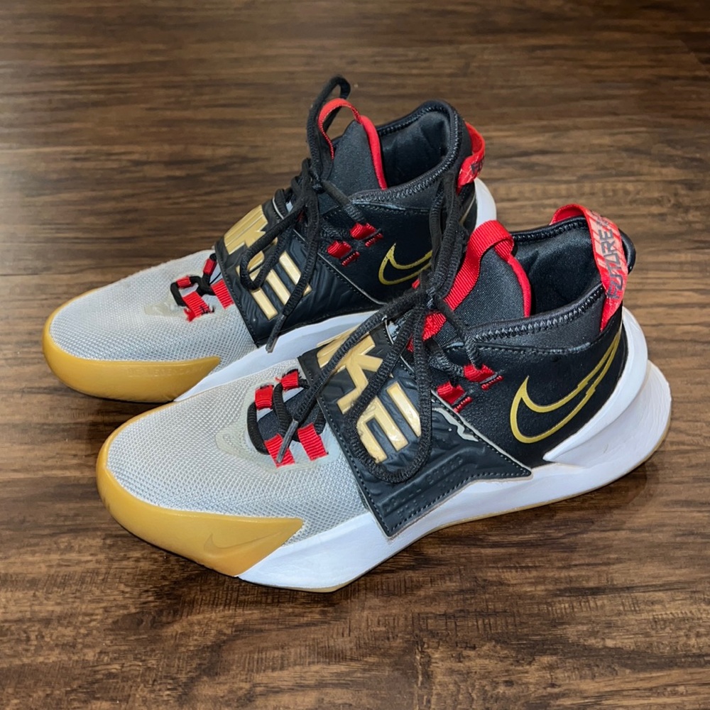 Nike Shoes Size 6